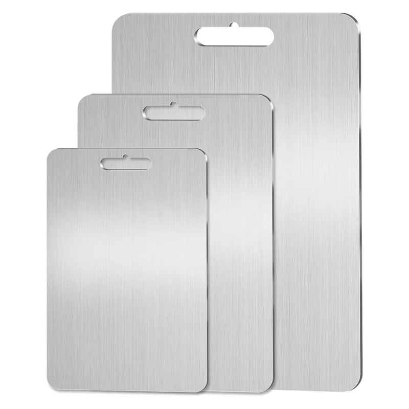 The three sizes of The Set: 34 x 23, 29 x 20 and 25 x 15 cm